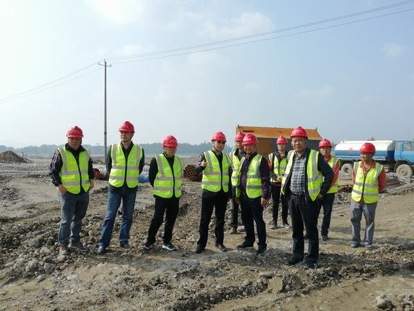 代勇一行蒞臨岷江虎渡溪航電樞紐工程檢查指導(dǎo)工作