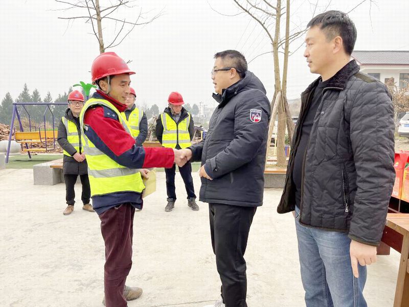 公司開展2023年春節走訪慰問離退休老干部及困難職工活動