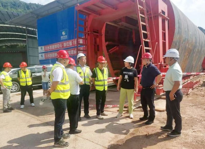 水利廳侯軍一行蒞臨亭子口項(xiàng)目I標(biāo)段開(kāi)展防汛減災(zāi)和安全生產(chǎn)督導(dǎo)專項(xiàng)檢查
