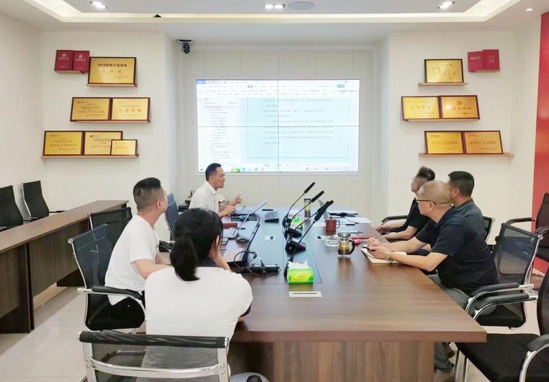 誠(chéng)信為企 法律護(hù)航——律師團(tuán)隊(duì)受邀為三分公司提供水利項(xiàng)目工程總承包履約風(fēng)險(xiǎn)管理咨詢