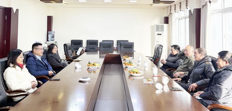 公司開展2026年新春走訪慰問老干部